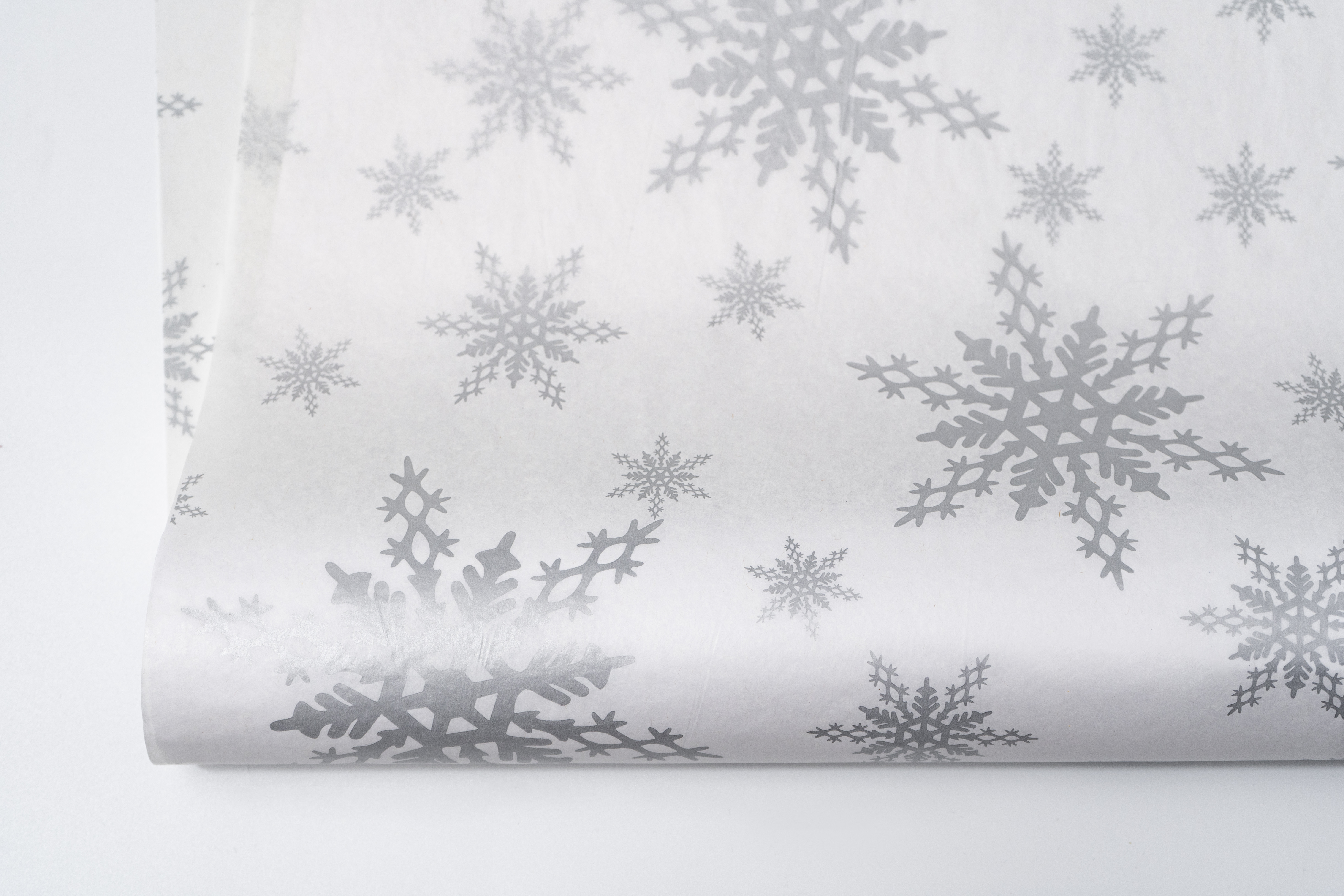 Luxury 20gsm Tissue Paper - Snowflake design
